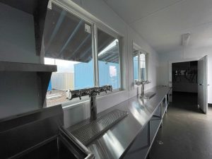 SHIPPING-CONTAINER-BAR-3
